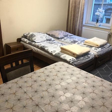 Appartamento Apartament Na Zdrojowej Lądek-Zdrój Esterno foto